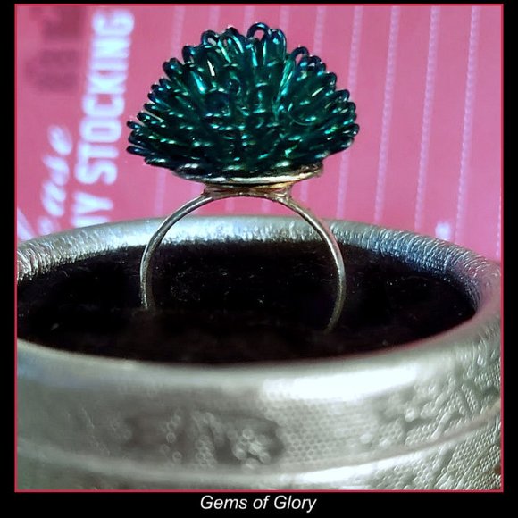 Green Wire Dome Ring - Picture 13 of 16